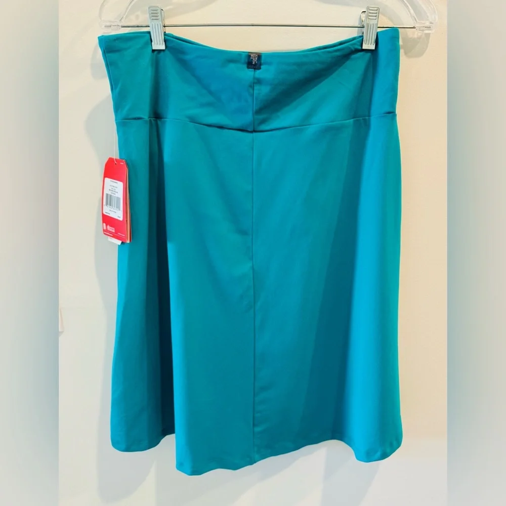 NWT North Face Cypress skirt size M teal blue ruched activewear outdoor comfy